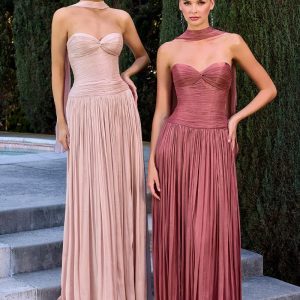 Chiffon Sweetheart Neckline Gown By Ladivine CD414 - Women Evening Formal Gown - Special Occasion/Curves